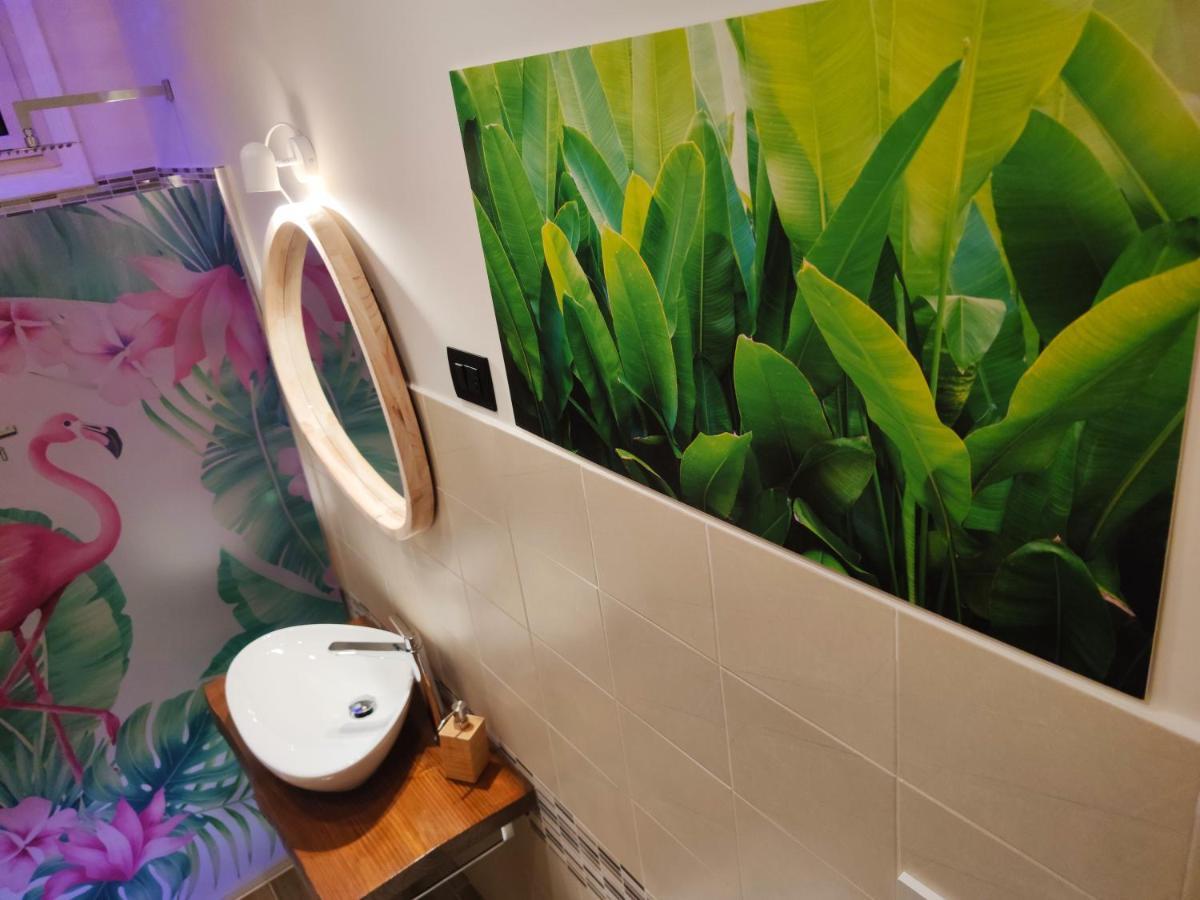 Suite Maison Tropical - Luxury Apartment In Bari Exterior foto