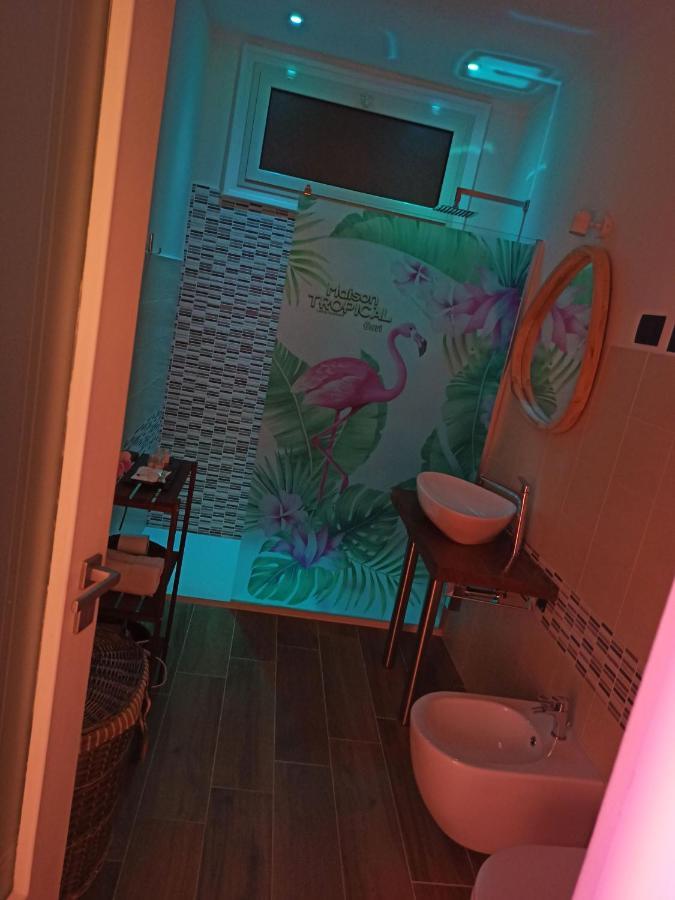 Suite Maison Tropical - Luxury Apartment In Bari Exterior foto